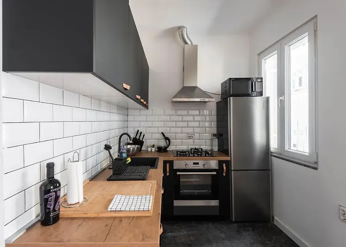 With Private Parking Free Apartament *