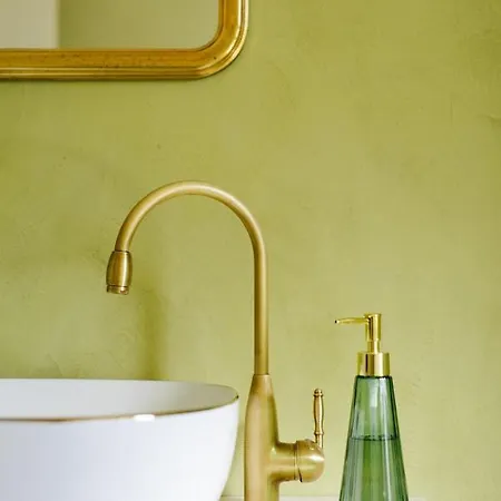 Apartment With Private Parking Free Pula