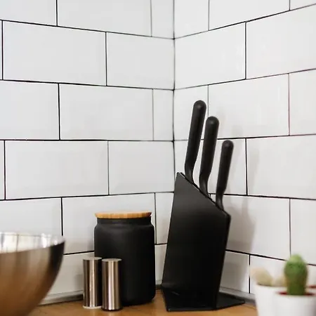 With Private Parking Free Apartment Pula