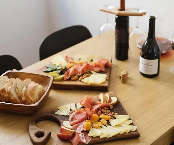 With Private Parking Free Appartement