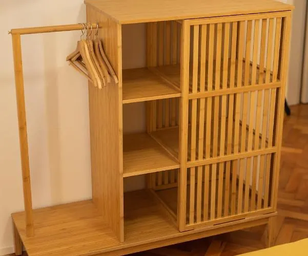 With Private Parking Free * Pula